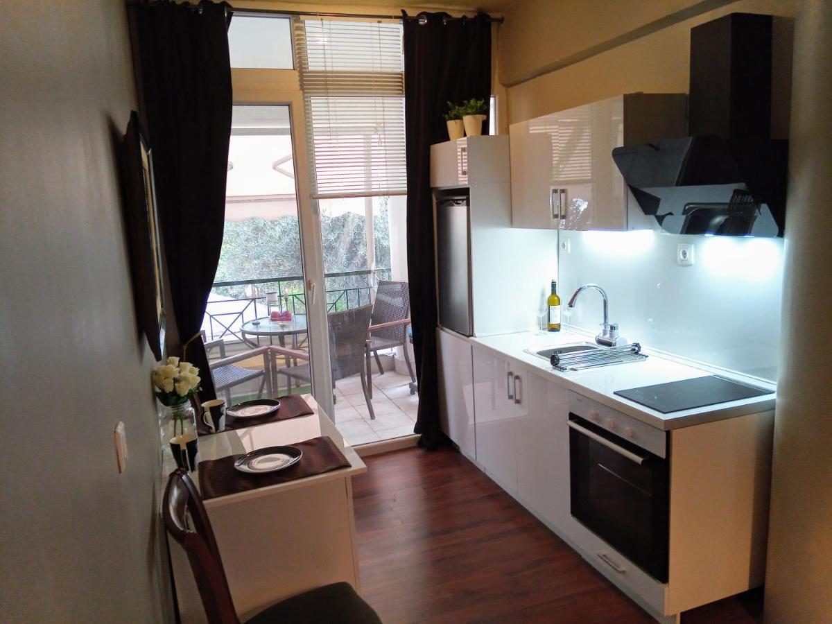 Maisonette With Garden Peraía Zewnętrze zdjęcie